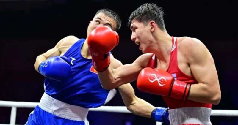 Бокстан әлем кубогі: Нұрбек Мұрсал қырғыз боксшысын жеңіп, жартылай финалға шықты