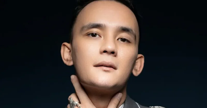 Cын Розы Рымбаевой остался без автомобиля