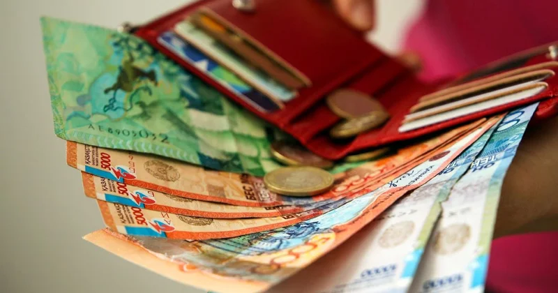 Больше, чем просто цифры: как Қарызсыз қоғам выводит казахстанцев из долговой ямы