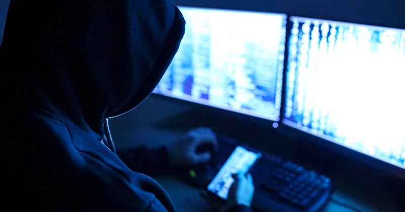 Странное моргание и слова невпопад: казахстанцам рассказали, как распознать дипфейк