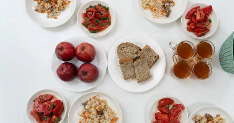 "Продукты питания ежегодно дорожают". Десятки школ в Казахстане не могут внедрить новое меню