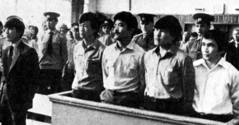 Семейде Қайрат Рысқұлбеков пен оны айыптаған прокурордың көшесі қиылысады