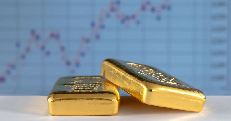 Эксперты о росте цен на золото: почему важно использовать момент для укрепления экономики
