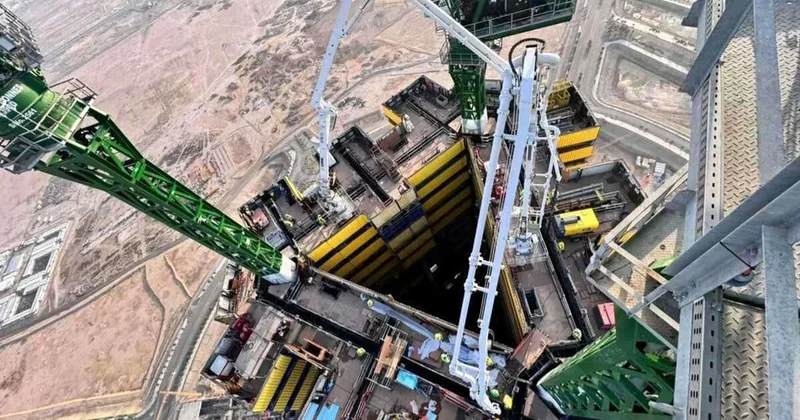 Сверхвысотная башня Джидды уже достигла отметки в 80 этажей