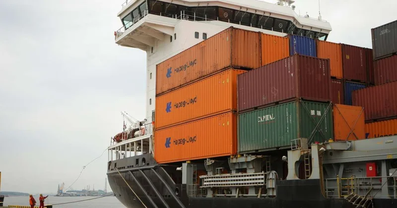 Китай запустил режим независимых таможенных операций на Хайнане