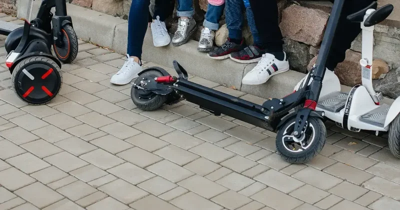 372 ДТП с участием самокатов произошло в Казахстане с начала года: три человека погибли