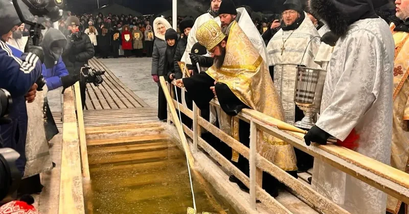 "Пусть на нашей земле всегда будет мир!" Как в Астане проходит Крещение Господне