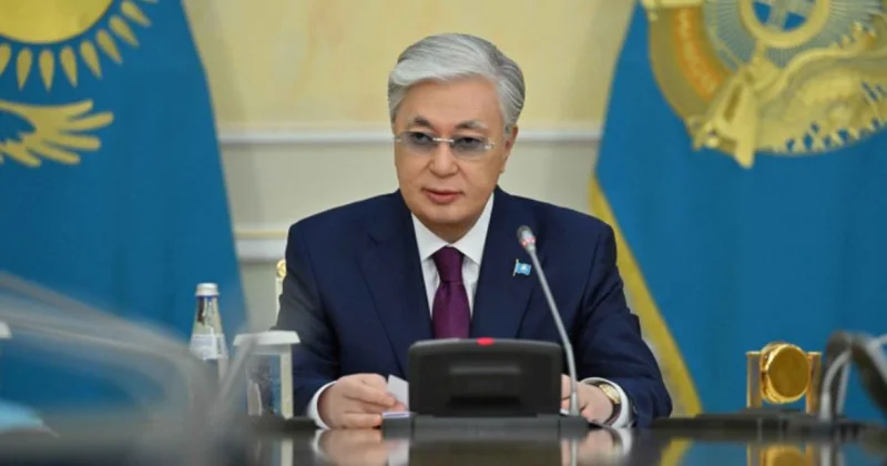 Президент Конституциялық реформа жөніндегі жұмыс тобымен негізгі ұсыныстарды талқылады