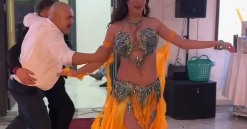 В Астане гость сорвал выступление и домогался до артистки на свадьбе