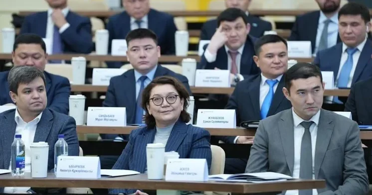 ​Қазақстанда шенеуніктер ЖИ ды үйренуге кірісті