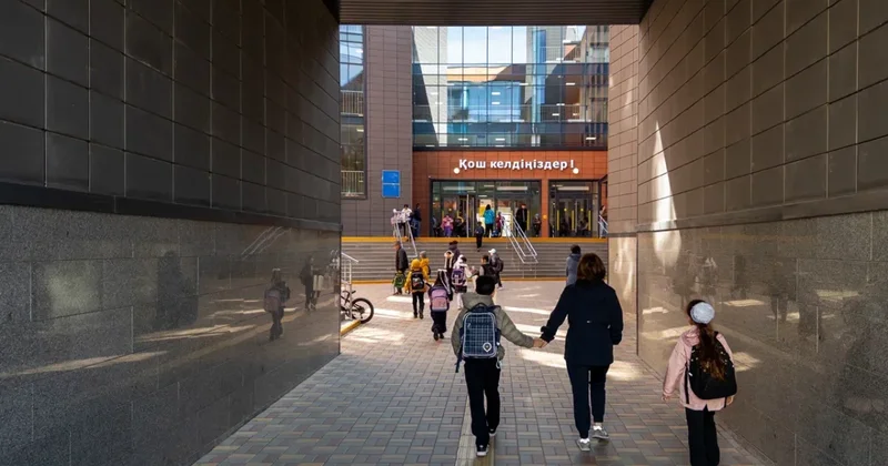 Скандал в школе Павлодара: педагог отказался работать с особенным ребенком после укуса