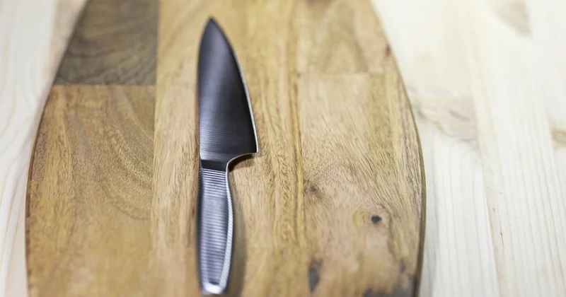 Актюбинка ударила бывшего возлюбленного ножом