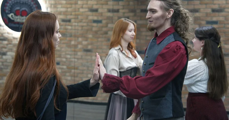 Будьте любезны, встаньте в круг!