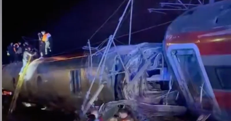 На юге Испании столкнулись два скоростных поезда: погибли более 20 человек