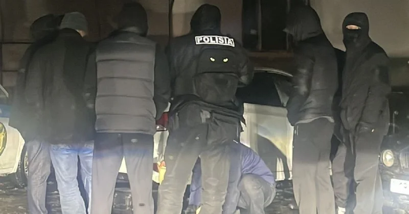 Задержание с участием бойцов СОБР провели ночью в Актау