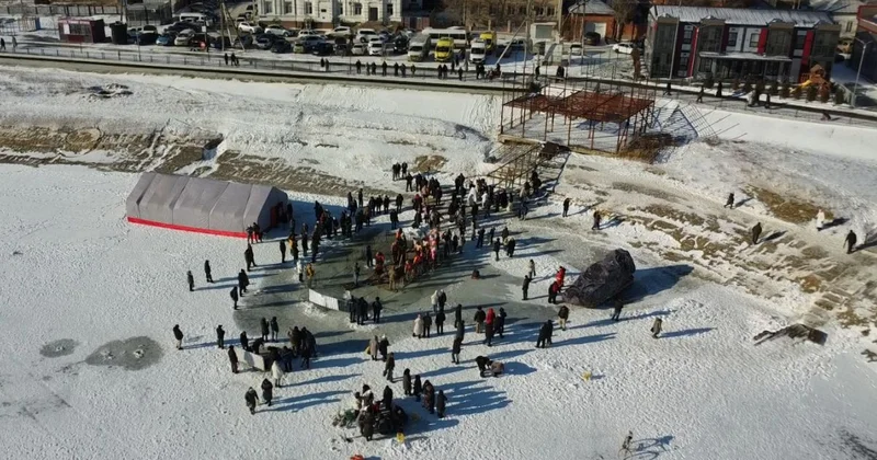 Атырауда Крещение мерекесіне орай шомылу рәсімі өтті