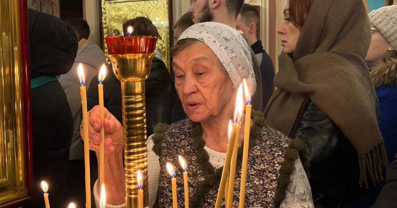 Алматинцы пришли на крещенскую службу в храм иконы Божией Матери Всецарица