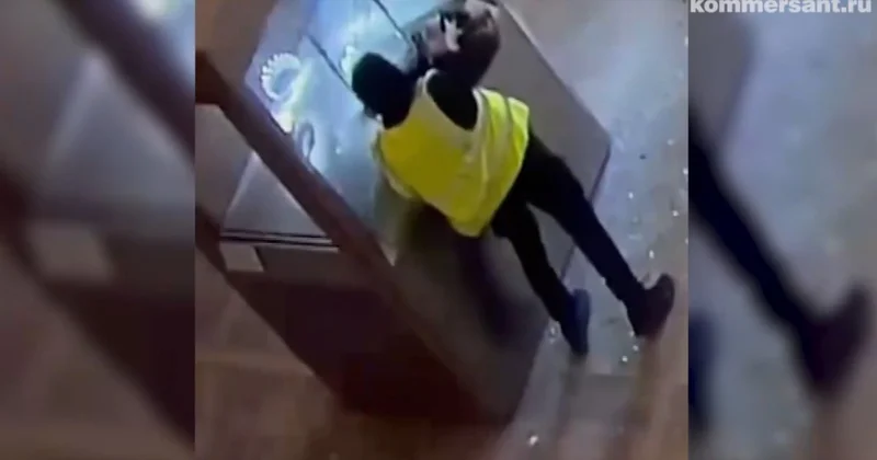 Луврдағы ұрлықтың жаңа кадрлары жарияланды