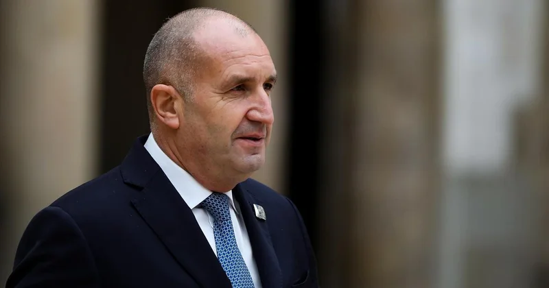 Президент Болгарии заявил, что уйдет в отставку