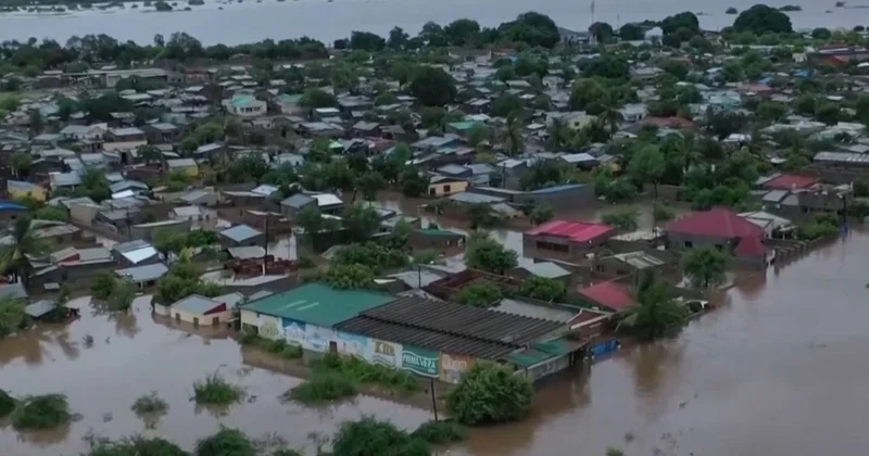 Оңтүстік Африканы су тасқыны әлекке салды