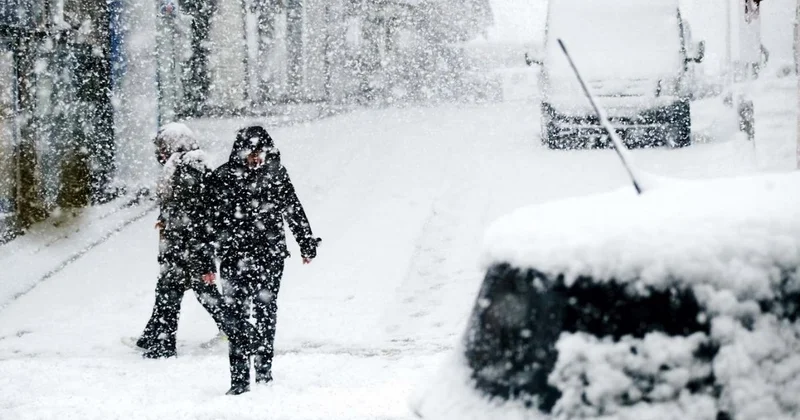 Непогода не отступает: Астану накроют снег и метель