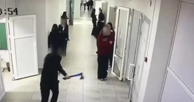 “Аңғармай қалыпты“. ІІМ генералы мектепте балта ұстап жүрген оқушы туралы