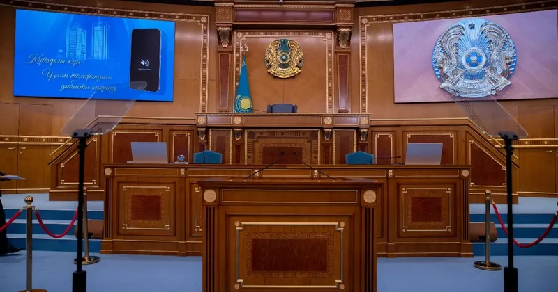 Ашимбаев об упразднении сената: Я уверен, что на любом участке буду продолжать служить стране