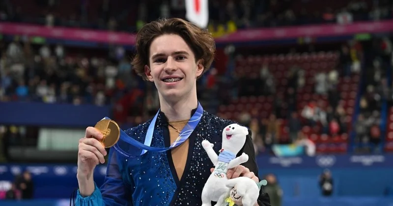 Какую сумму в месяц получал Михаил Шайдоров до победы на Олимпиаде, рассказали в Минспорта