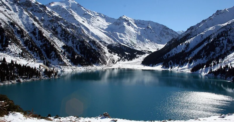 К Большому Алматинскому озеру проложат пешеходную тропу