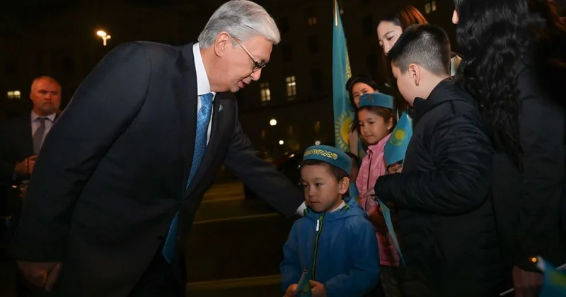 Токаев встретился с казахстанцами в Вашингтоне