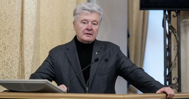 Порошенко назвал ошибку Зеленского в переговорах с Россией