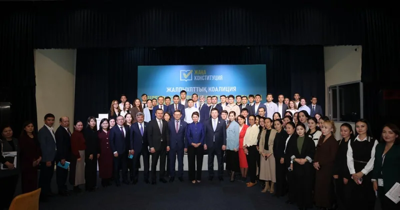 SDU университетінің студенттері Халықтық Конституция үшін жалпыұлттық коалициясын қолдады