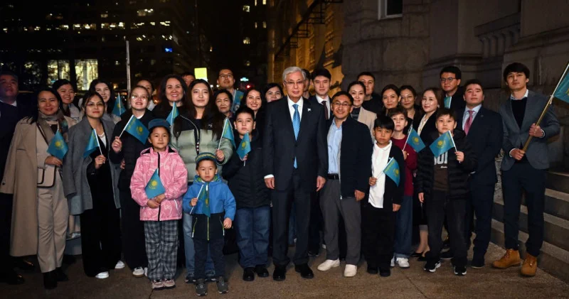 Мемлекет басшысы Вашингтонда қазақстандықтармен кездесті