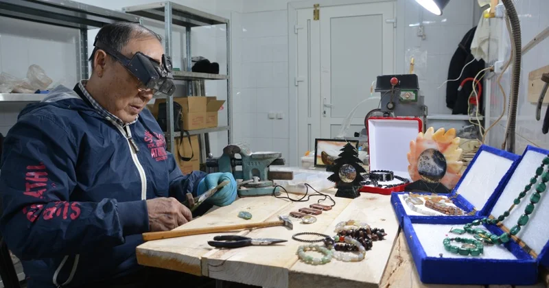 Жақұт тастың зергері