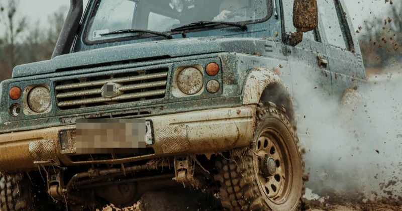 Люди тонут в грязи, машины проваливаются: жители Алматинской области просят помощи