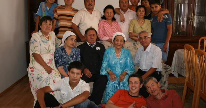 Білім саласының білгірі еді