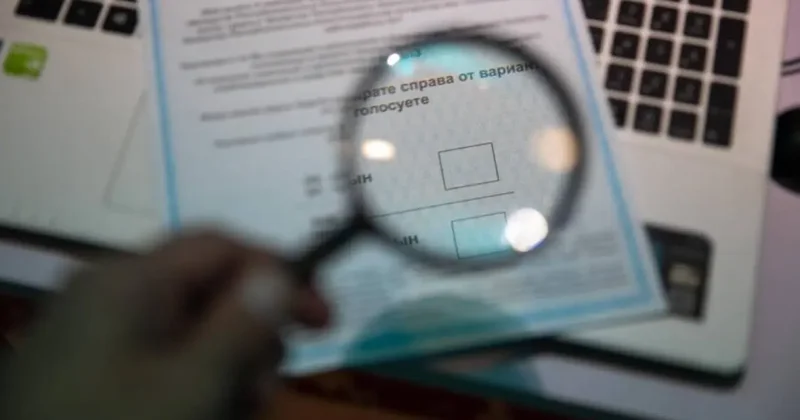 Перед референдумом о Конституции двоих граждан и компанию оштрафовали за незаконные опросы