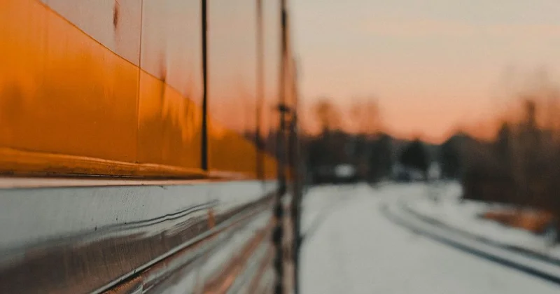 Стоит неприятный запах: казахстанцы пожаловались на плохое состояние женского вагона в поезде