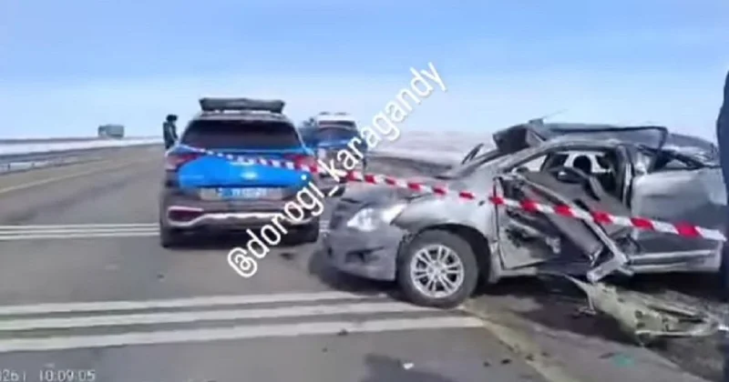 Три человека погибли в страшном ДТП под Карагандой (видео)