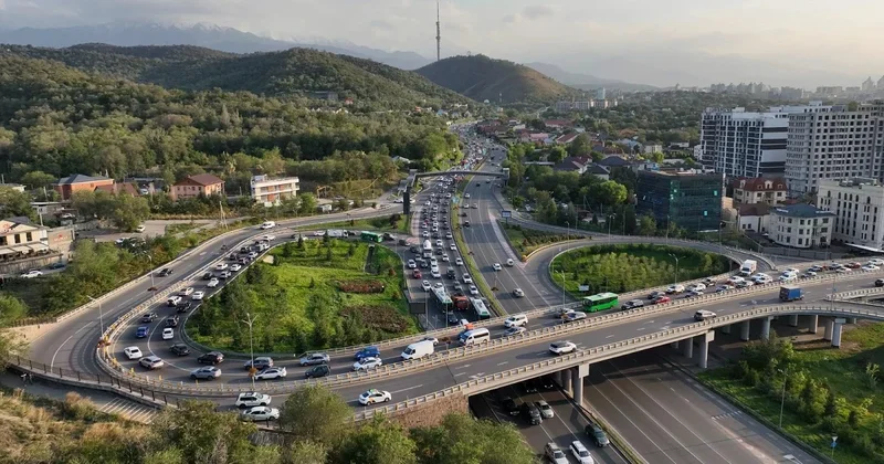 Алматыда екі күнге көлік қозғалысы шектеледі