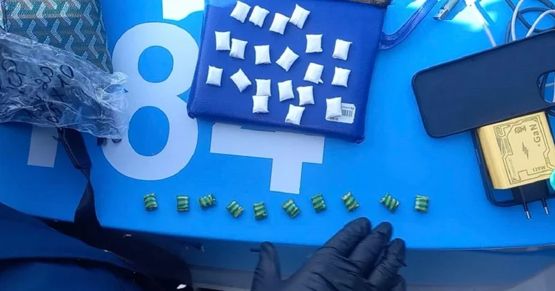 Парня с десятками свертков с наркотиками задержали в Астане (видео)