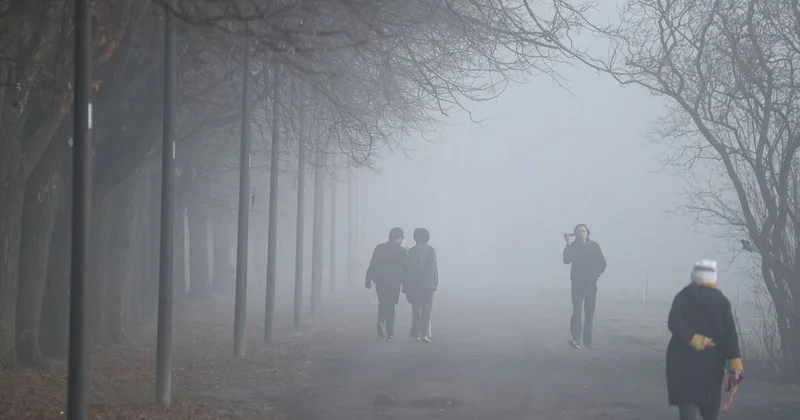 Штормовое предупреждение объявлено в некоторых регионах Казахстана из за тумана и гололеда