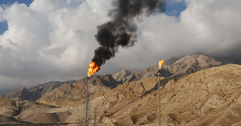 Угроза глобальной безопасности: ОАЭ осудили авиаудары по энергообъектам Ирана