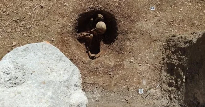 Древнее захоронение галлов обнаружили школьники во Франции