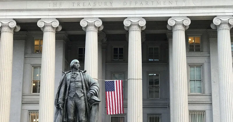 Госдолг США впервые превысил отметку в 39 триллионов долларов