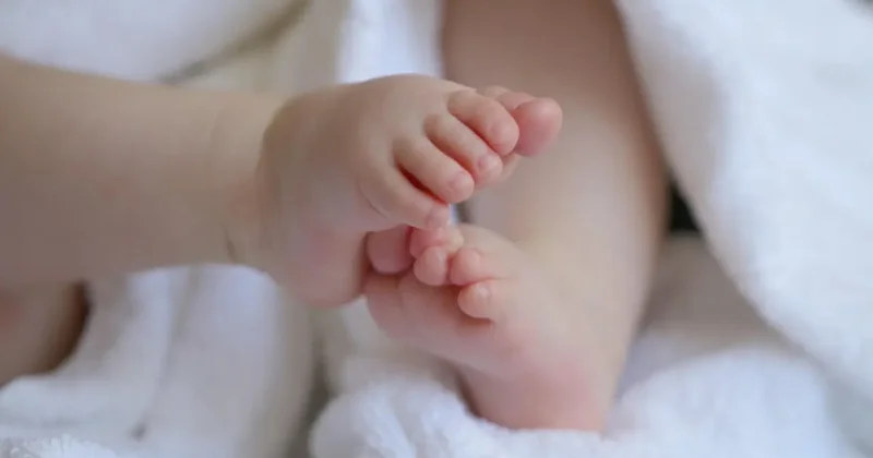 Смерть младенца по пути в больницу прокомментировали в Управлении здравоохранения Атырауской области