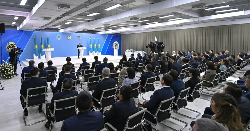 Мемлекет басшысы: Ғылымды қаржыландыру ісіне қатаң тәртіп керек