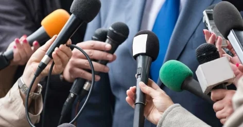 О беспрецедентном давлении на журналистов заявили правозащитники в Казахстане