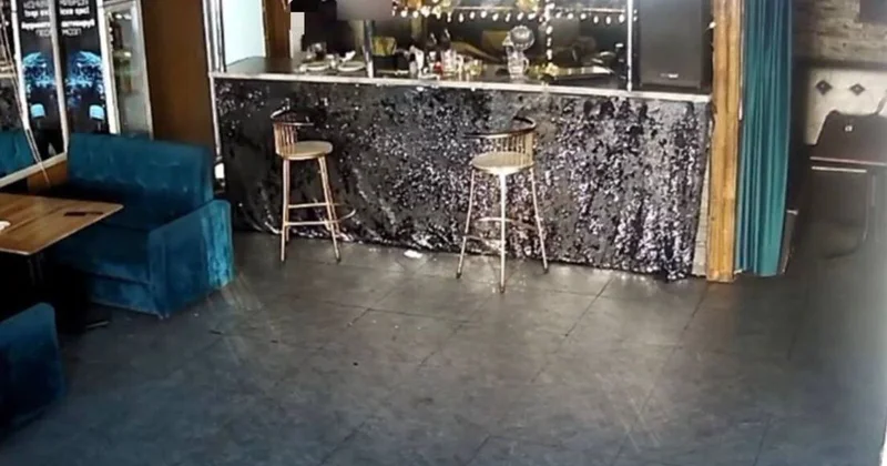 Ноутбук и 80 тыс. тенге: кража в одном из кафе Астаны попала на видео