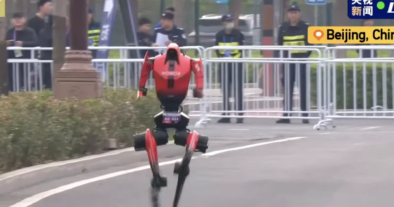 Бейжіңдегі жартылай марафонда роботтар алғаш рет адамдарды басып озды